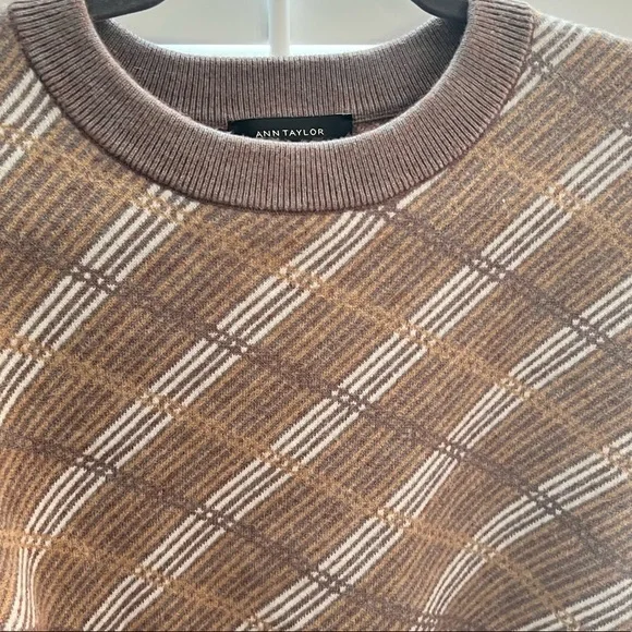 Ann Taylor Sweater - Picture 6 of 12